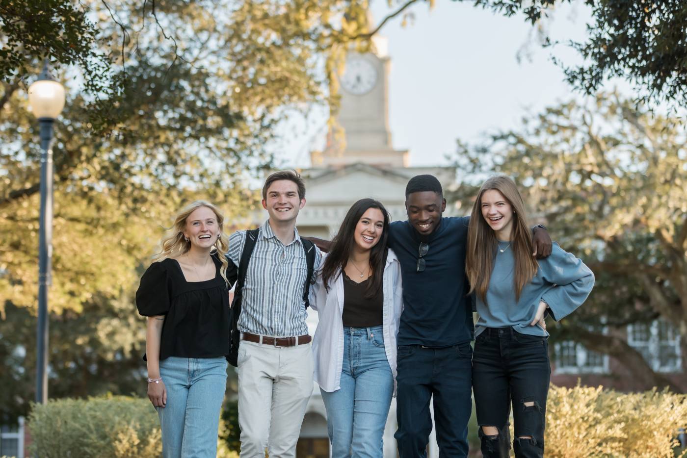 High school juniors and their relatives can interact with Mississippi College faculty, staff, and students and experience the Christian University's unique environment by participating in Junior Day at MC.