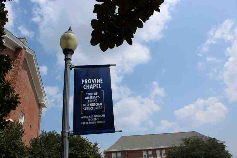 New banners at Mississippi College speak to MC history.