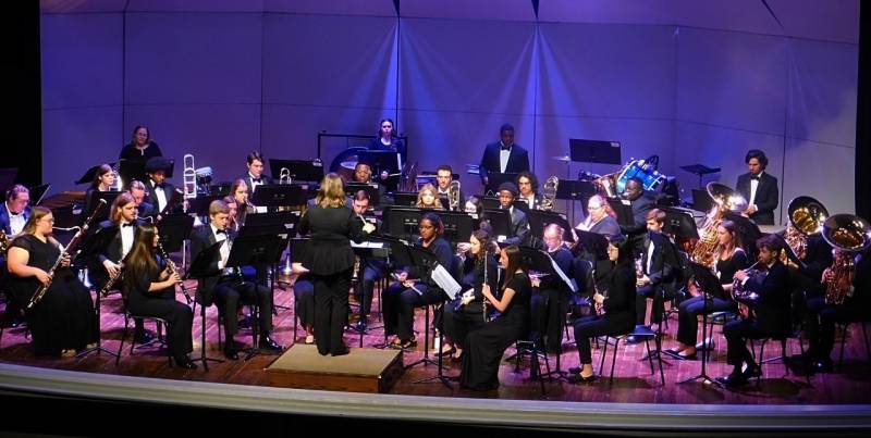 Symphonic Winds will close its spring tour with a performance at Mississippi College scheduled for 2 p.m. on Saturday, March 2, in Swor Auditorium in Nelson Hall.