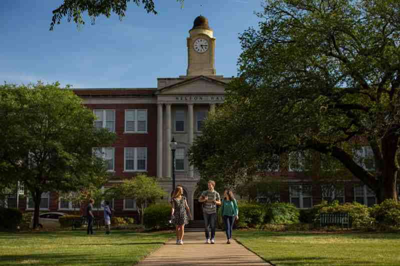 Mississippi College Receives Solid National Rankings in Magazine Survey