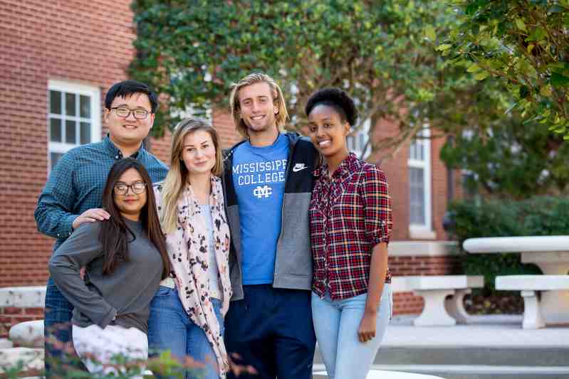 Office of Global Education Assists Mississippi College International Students