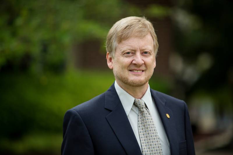 John Travis, MC mathematics professor, received the 2025 Carol C. West Faculty Advocate Award during MC’s Honors Convocation.